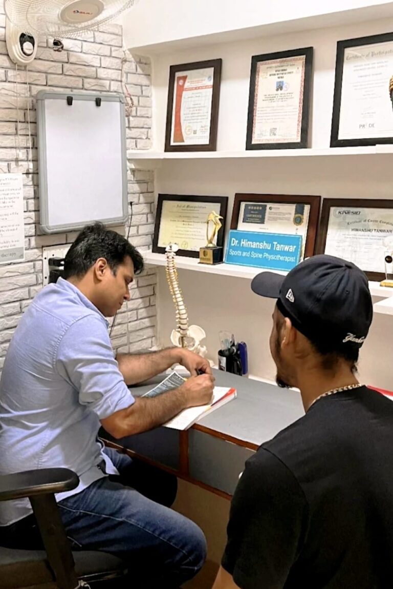 Dr. Himanshu and Dr Annu the best physiotherapists in Chandigarh at A&H Physiotherapy Clinic."